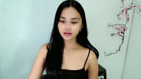 ELISE online show from April 13, 6:01 pm