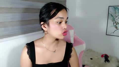 ELISE online show from May 15, 4:26 pm