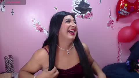 nayleah online show from February 19, 2:23 am