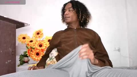 Noah Millers online show from April 11, 5:38 pm