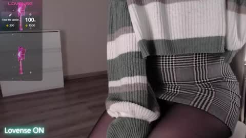 noelleneptune online show from January 19, 11:52 am