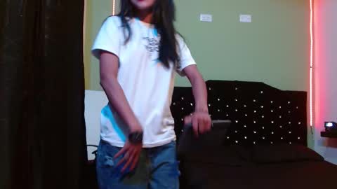 Snapshot of noha_thomson chatting on October 15, 8:42 pm Noha Thomson online show from October 15, 8:42 pm