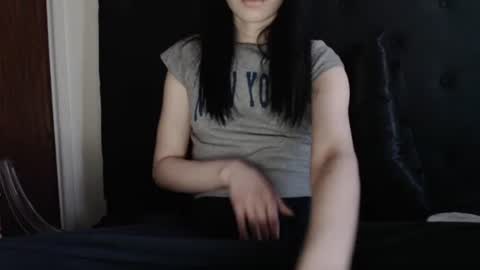 Olivia online show from November 17, 1:11 pm