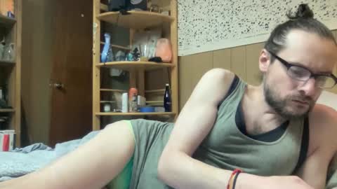 harvestmoon online show from March 30, 5:25 pm