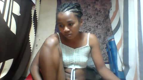 oooozafiette online show from July 10, 10:19 am