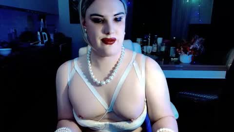 Sarina Williams online show from March 22, 12:10 pm