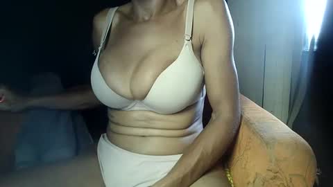 PAOLLA 23CM online show from January 22, 6:41 pm