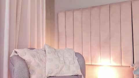 paylina monroy online show from November 7, 1:17 am