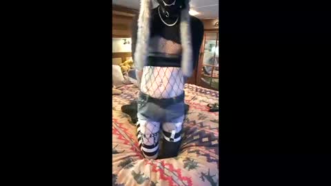 Pearl online show from April 19, 9:28 pm