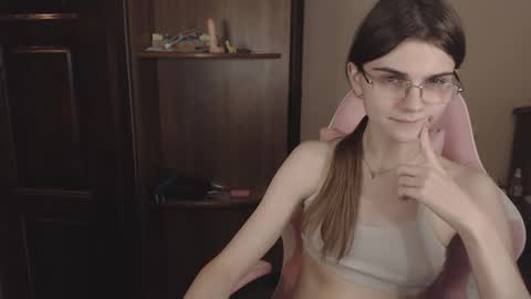 Farida online show from December 25, 3:18 am