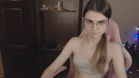 Farida online show from January 6, 2:26 am