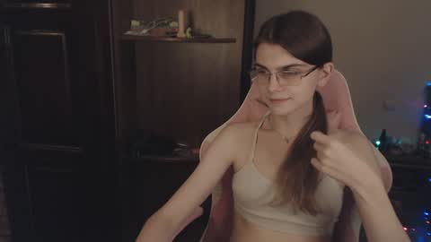 Farida online show from January 15, 1:45 am