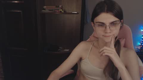 Farida online show from January 25, 9:14 pm