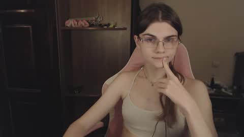 Farida online show from February 11, 1:52 am