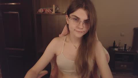 Farida online show from March 12, 7:06 pm