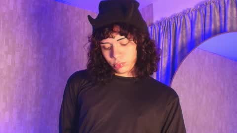 cris online show from April 17, 4:59 am