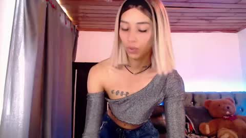 Cris online show from October 31, 2:37 pm