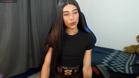 Cris online show from February 5, 6:02 pm