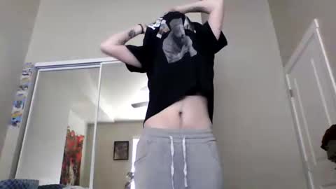 r3nsux online show from March 4, 10:14 pm