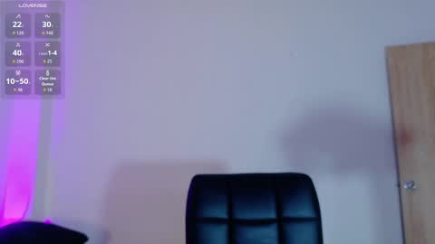 Isaindepent model online show from March 2, 8:49 pm