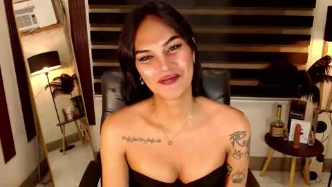 riri online show from December 3, 10:30 am