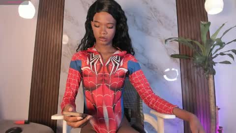 rosaly_rodman online show from April 17, 7:04 pm