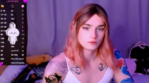  Alice  online show from April 4, 5:44 pm