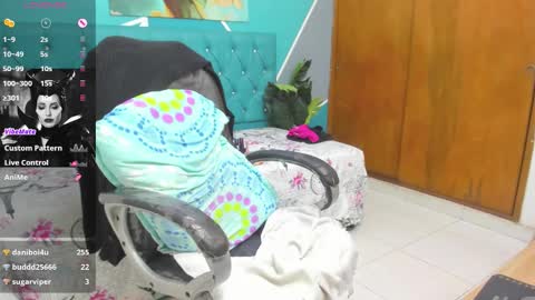 Snapshot of sabrina_dupont chatting on October 19, 4:43 pm SABRINA online show from October 19, 4:43 pm