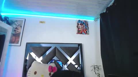 Snapshot of salo_hot01 chatting on October 18, 1:31 am SALO HOT online show from October 18, 1:31 am