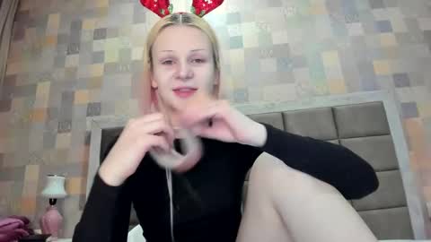 Samantha online show from December 11, 4:42 pm