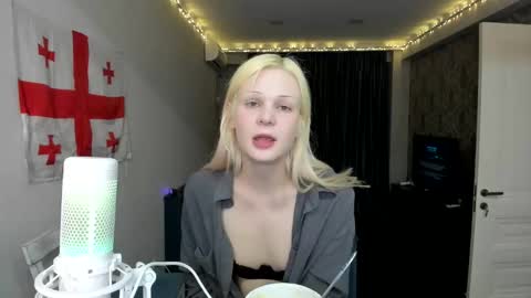 Samantha online show from February 19, 3:49 pm