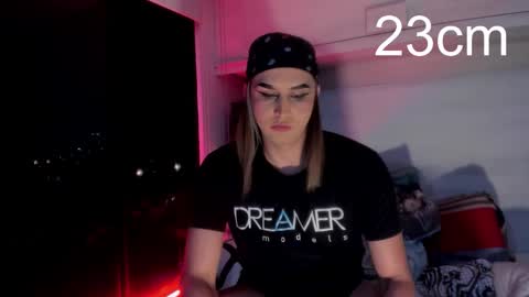 Snapshot of sara_hunter1 chatting on October 18, 1:20 am sara_hunter1 online show from October 18, 1:20 am