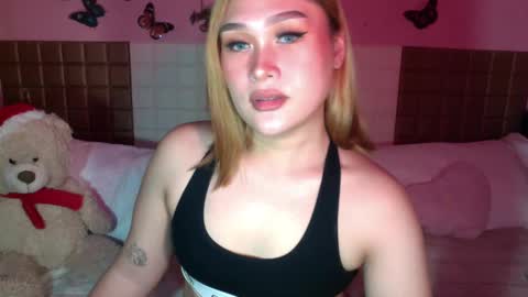 Sarah Drews   Super model online show from December 28, 8:04 pm