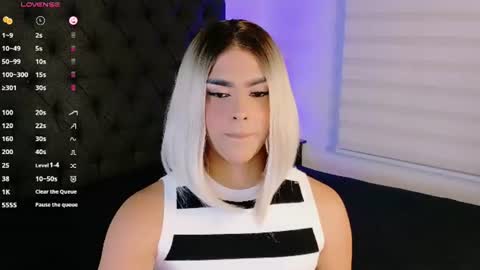 scarleth_sweety online show from July 24, 2:32 am