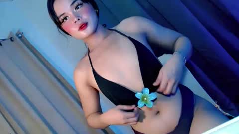 kwen online show from October 31, 8:13 am