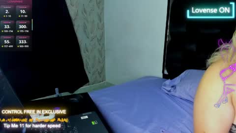 selene_cute05 online show from June 8, 9:47 pm