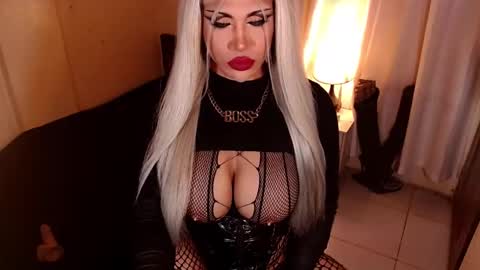 unstappable queen kate online show from January 9, 2:05 am