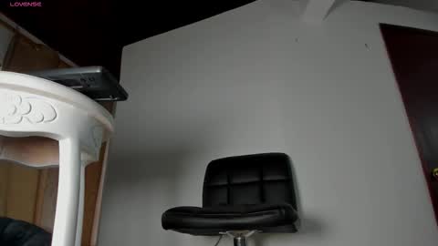 brithany  online show from November 22, 4:09 pm