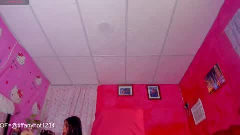 Tifanny Benitez  online show from June 18, 7:18 pm
