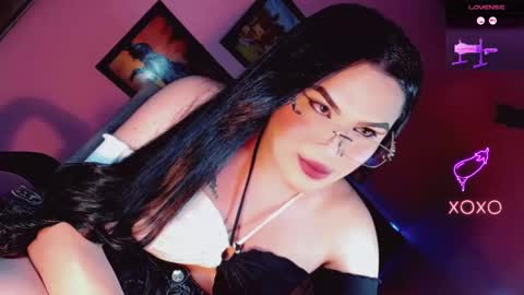 queen online show from October 25, 2:28 am