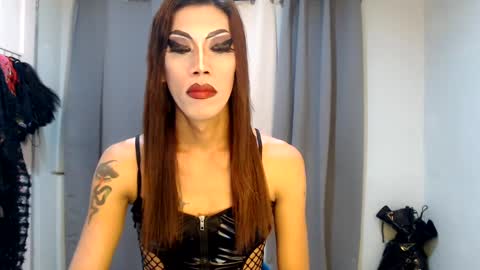 Devine online show from December 15, 8:58 pm