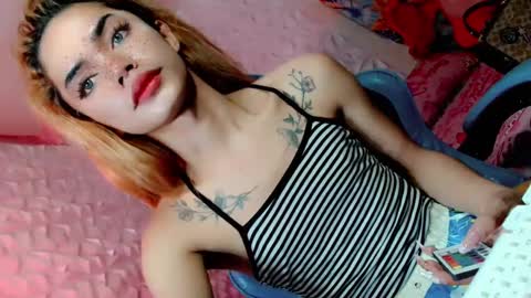 Snapshot of sexyhotbabe18 chatting on March 10, 9:34 am sexyhotbabe18 online show from March 10, 9:34 am