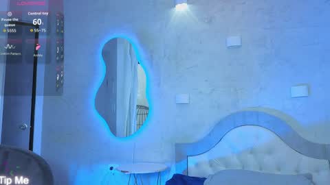 SinnaDark online show from April 24, 12:30 pm