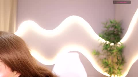 simone_sky online show from February 3, 12:43 pm