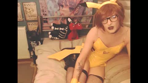 Snapshot of sissygothx chatting on February 24, 1:24 am SissyGothx online show from February 24, 1:24 am