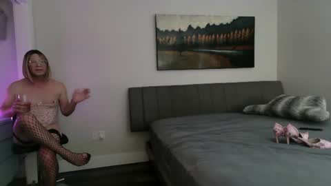 Sissy Slut Marcy online show from July 30, 11:15 pm