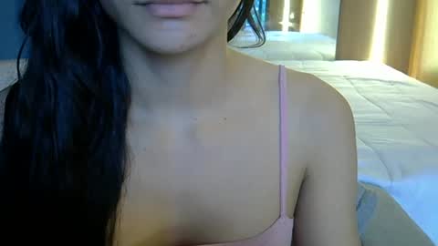 skinnykittencam online show from September 22, 9:25 am