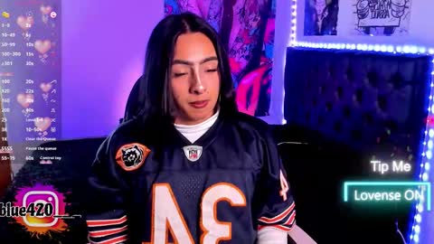 blue online show from December 20, 11:54 pm