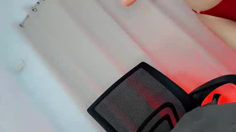 slutty_rose69 online show from March 6, 6:57 pm