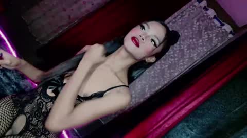 Snapshot of slutxcums_farrah69 chatting on October 2, 4:50 pm Dont forget to follow me give me thumbs upIm a New kataluna online show from October 2, 4:50 pm